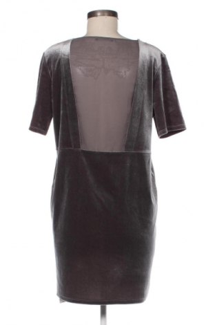 Rochie Limited, Mărime M, Culoare Gri, Preț 103,92 Lei