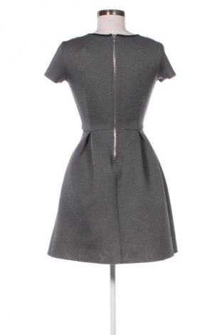 Kleid Liu Jo, Größe M, Farbe Grau, Preis € 42,99