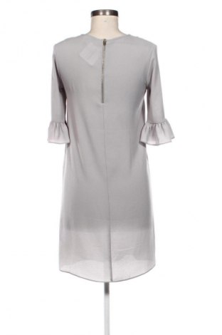 Kleid Miss Selfridge, Größe S, Farbe Grau, Preis 15,00 €