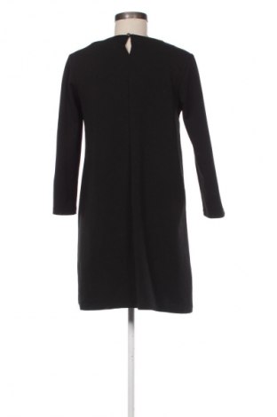 Rochie Mohito, Mărime M, Culoare Negru, Preț 104,00 Lei