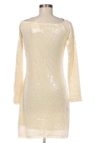 Ruha NA-KD, Méret M, Szín Arany
, Ár 3 639 Ft