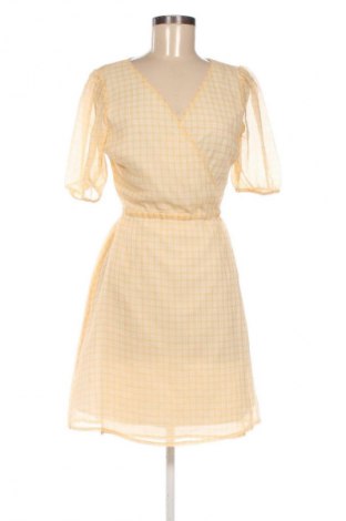 Рокля NA-KD, Размер M, Цвят Многоцветен, Цена 24,55 €