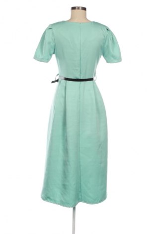 Kleid NEW COLLECTION, Größe M, Farbe Grün, Preis 25,00 €