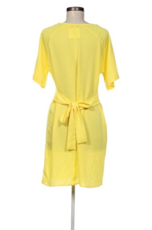 Kleid Pieces, Größe M, Farbe Gelb, Preis 10,99 €