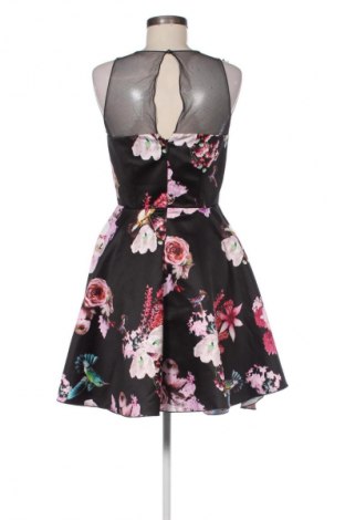 Ruha Pinko, Méret M, Szín Sokszínű, Ár 117 419 Ft