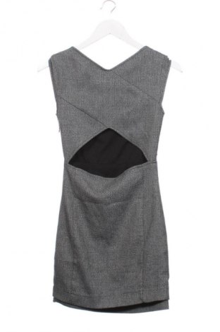 Šaty  Pull&Bear, Velikost S, Barva Vícebarevné, Cena  565,00 Kč