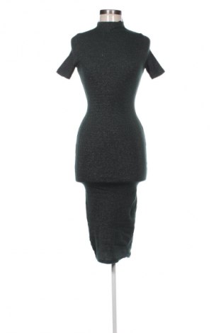 Kleid Pull&Bear, Größe XS, Farbe Grün, Preis 19,95 €