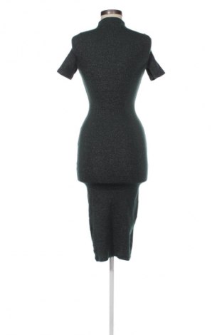 Kleid Pull&Bear, Größe XS, Farbe Grün, Preis 19,95 €
