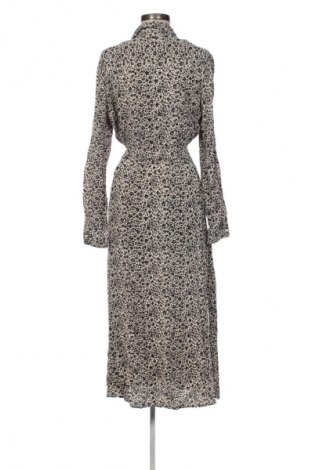 Šaty  Revelation, Velikost M, Barva Vícebarevné, Cena  269,00 Kč