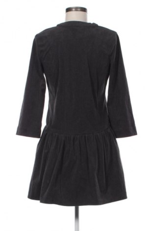 Rochie Review, Mărime S, Culoare Gri, Preț 130,33 Lei