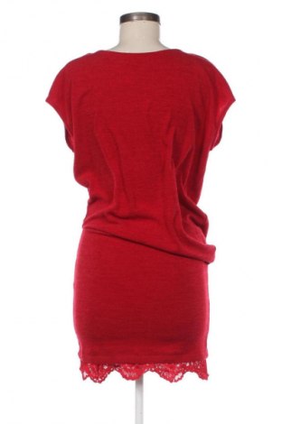 Šaty  Rinascimento, Velikost M, Barva Červená, Cena  1 190,00 Kč