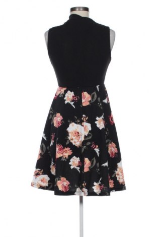 Šaty  SHEIN, Velikost M, Barva Vícebarevné, Cena  566,00 Kč