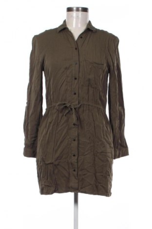 Рокля Sinsay, Размер M, Цвят Зелен, Цена 25,00 €