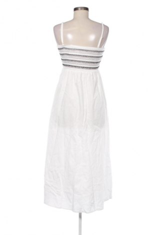 Kleid Sinsay, Größe M, Farbe Weiß, Preis 20,00 €