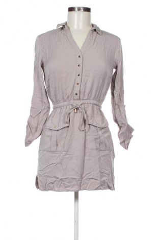 Kleid Sinsay, Größe S, Farbe Grau, Preis 17,99 €