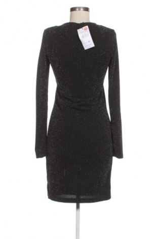 Šaty  Sinsay, Velikost L, Barva Černá, Cena  899,00 Kč