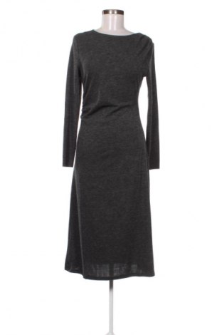 Rochie Sinsay, Mărime M, Culoare Gri, Preț 104,00 Lei