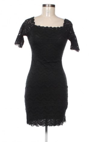 Sukienka Sisters Point, Rozmiar M, Kolor Czarny, Cena 44,99 zł