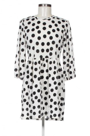 Rochie Stradivarius, Mărime M, Culoare Multicolor, Preț 104,10 Lei