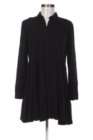 Kleid Stradivarius, Größe M, Farbe Schwarz, Preis 24,55 €