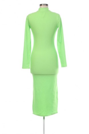 Sukienka Stradivarius, Rozmiar S, Kolor Zielony, Cena 39,99 zł