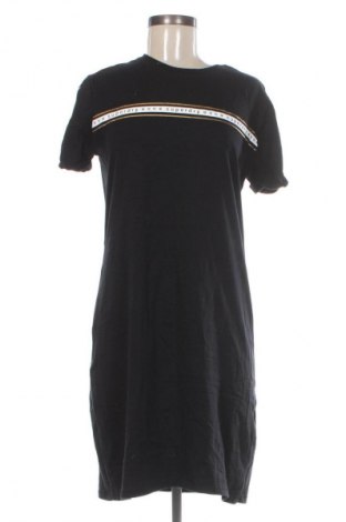 Рокля Superdry, Размер M, Цвят Черен, Цена 10,22 €