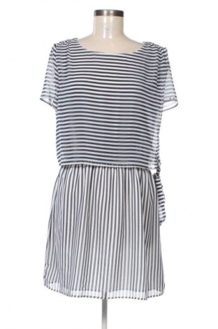 Рокля Tommy Jeans, Размер L, Цвят Многоцветен, Цена 28,12 €