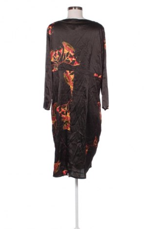 Šaty  Tone Barker, Velikost XXL, Barva Vícebarevné, Cena  3 385,00 Kč