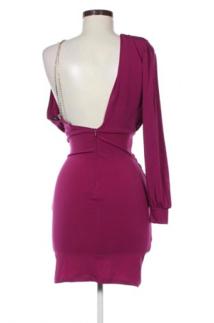 Sukienka Trendyol, Rozmiar XS, Kolor Różowy, Cena 294,72 zł