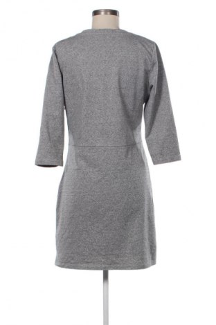 Šaty  True, Velikost L, Barva Šedá, Cena  693,00 Kč