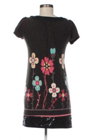 Рокля Unbranded, Размер M, Цвят Многоцветен, Цена 18,40 €