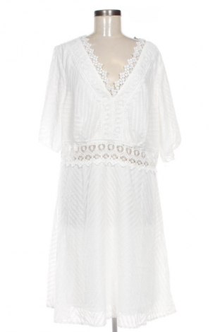 Φόρεμα Unbranded, Μέγεθος XXL, Χρώμα Λευκό, Τιμή 20,99 €