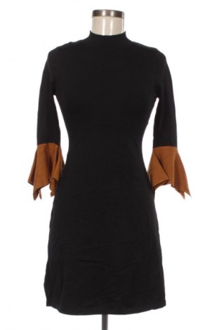 Ruha Urban Revivo, Méret M, Szín Fekete, Ár 5 239 Ft