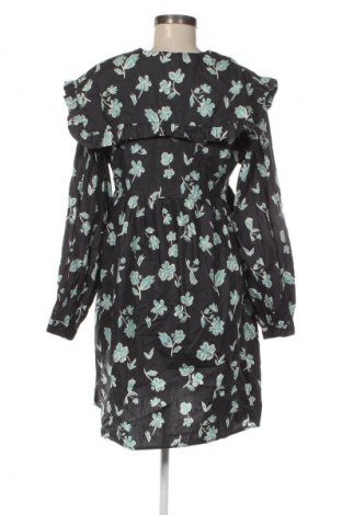 Ruha VILA, Méret M, Szín Sokszínű, Ár 6 559 Ft