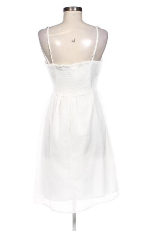 Φόρεμα Vero Moda, Μέγεθος S, Χρώμα Λευκό, Τιμή 13,79 €