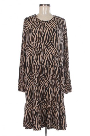 Рокля Vero Moda, Размер XXL, Цвят Многоцветен, Цена 10,22 €