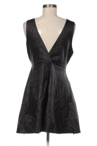 Ruha Wal G, Méret M, Szín Fekete, Ár 7 709 Ft