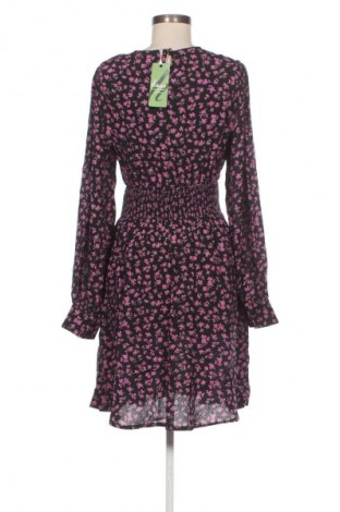 Kleid Y.A.S, Größe S, Farbe Mehrfarbig, Preis 127,99 €