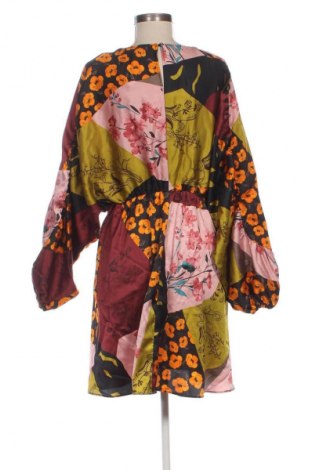 Kleid Zara, Größe XL, Farbe Mehrfarbig, Preis 13,81 €