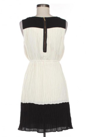 Φόρεμα Zara, Μέγεθος M, Χρώμα Εκρού, Τιμή 15,99 €