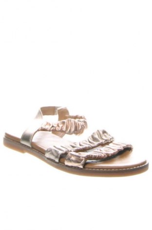 Сандали Geox, Размер 38, Цвят Златист, Цена 103,76 €