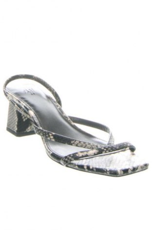 Sandalen H&M, Größe 36, Farbe Mehrfarbig, Preis 26,09 €