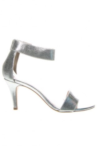 Сандали Pier One, Размер 38, Цвят Сребрист, Цена 17,89 €