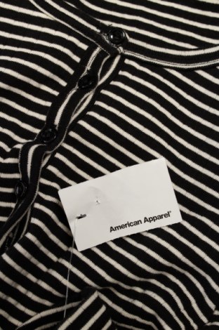 Детска жилетка American Apparel, Размер 6-7y/ 122-128 см, Цвят Черен, Цена 16,80 лв.