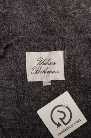 Дамски пуловер Urban Behavior, Размер XS, Цвят Сив, Цена 28,05 лв.