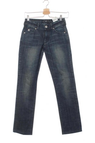 Дамски дънки Armani Jeans, Размер S, Цвят Син, 99% памук, 1% еластан, Цена 25,87 лв.
