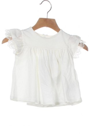 Детска блуза Chloé, Размер 3-6m/ 62-68 см, Цвят Бял, 50% памук, 50% модал, Цена 88,20 лв.