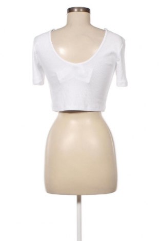 Γυναικεία μπλούζα ONLY, Μέγεθος M, Χρώμα Λευκό, 95% βαμβάκι, 5% ελαστάνη, Τιμή 24,74 €