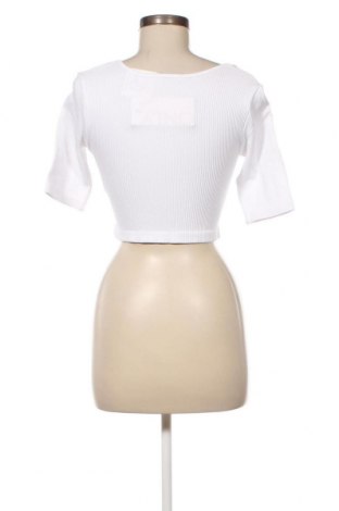 Γυναικεία μπλούζα ONLY, Μέγεθος M, Χρώμα Λευκό, 94% πολυαμίδη, 6% ελαστάνη, Τιμή 37,11 €