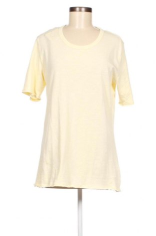 Γυναικείο t-shirt Christian Berg, Μέγεθος XL, Χρώμα Κίτρινο, Τιμή 8,52 €